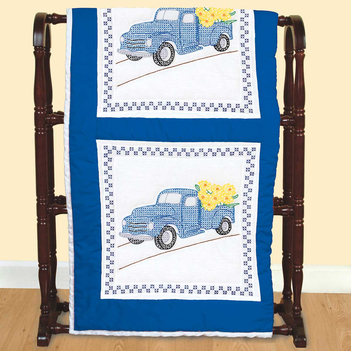 18" Quilt Block - Flower Delivery 714