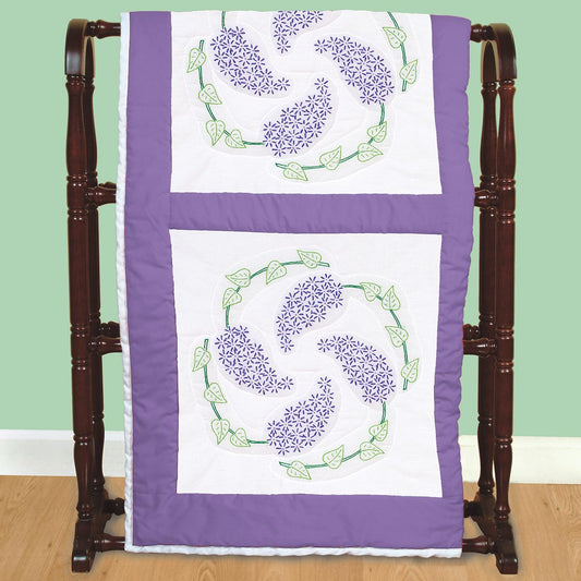 18" Quilt Block - Lilacs 720