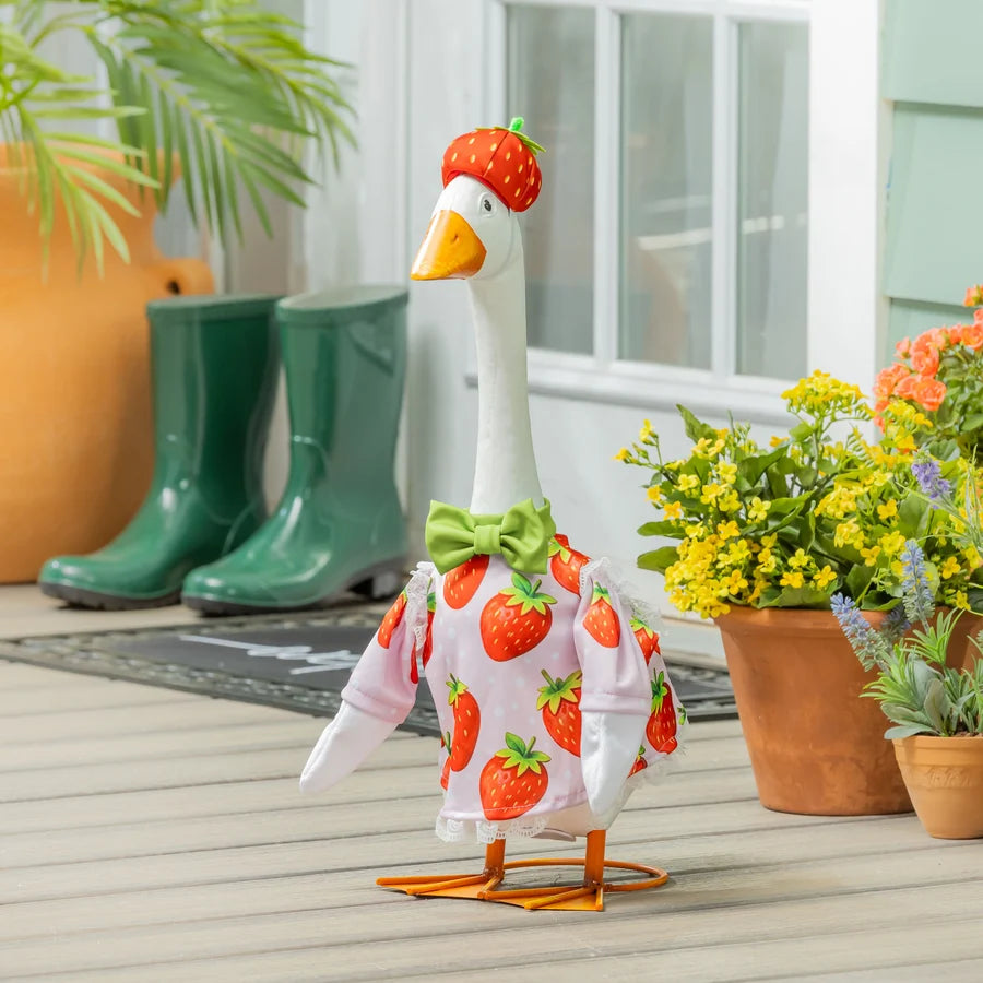 EE Porch Goose Outfit - Strawberry