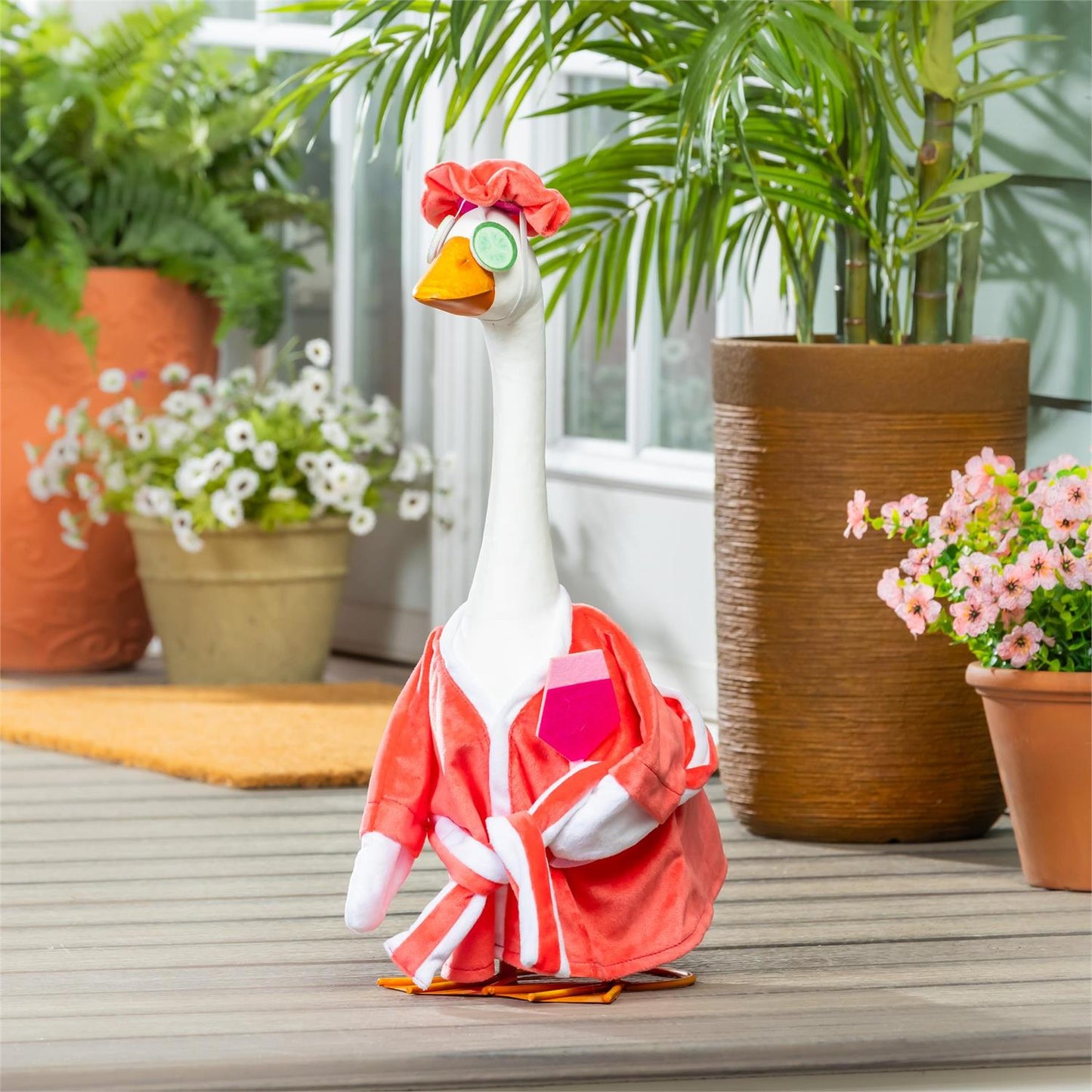 EE Porch Goose Outfit - Relaxation Time