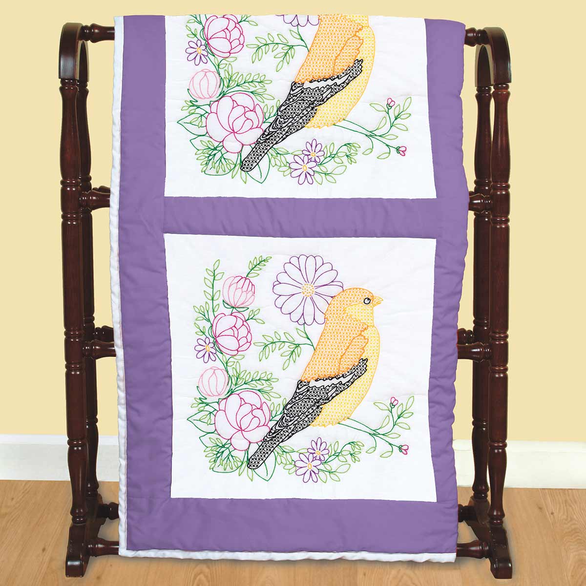 JD 18" Quilt Blocks - Finch 949